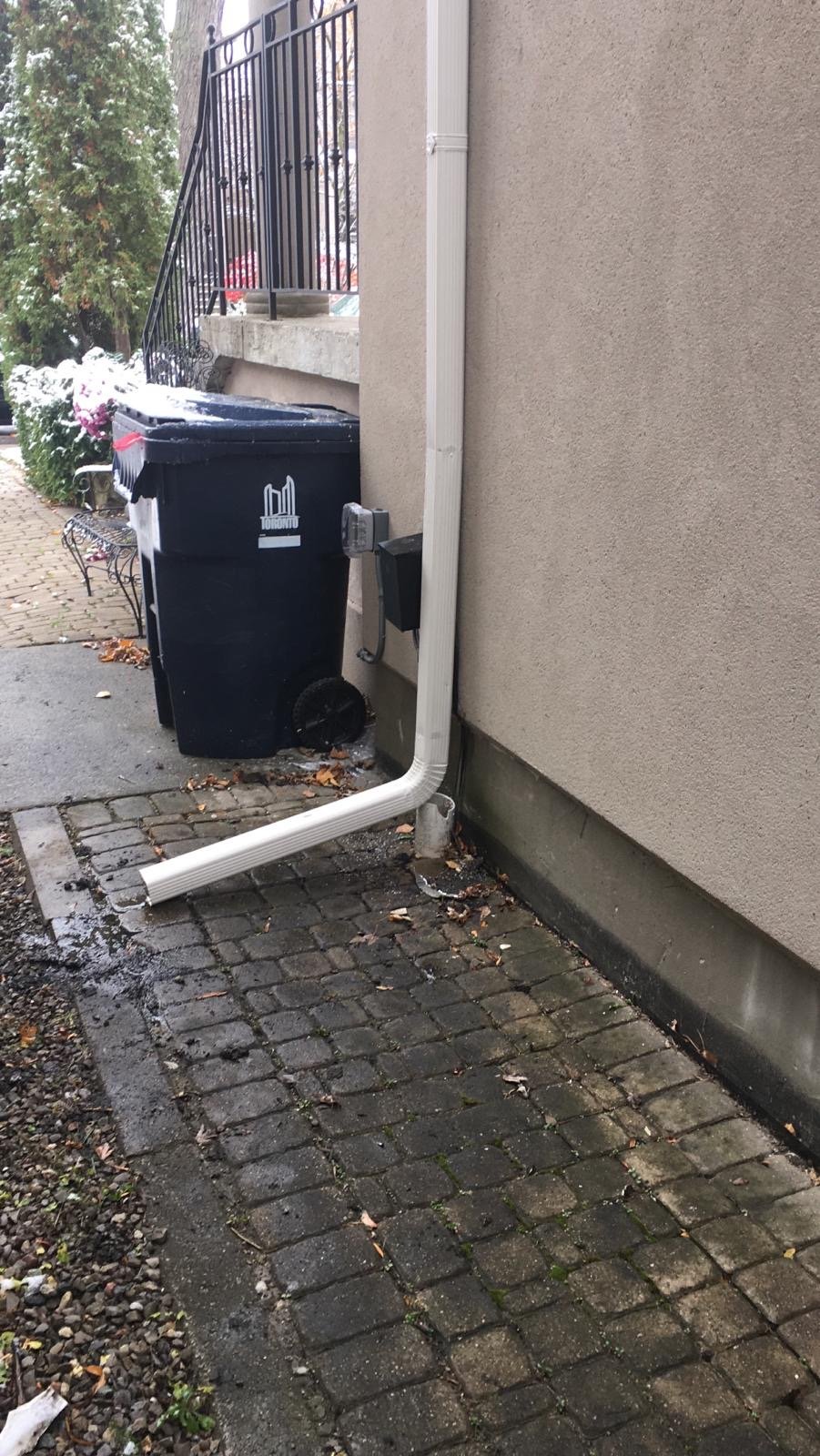 Toronto downspout disconnection from sewer line